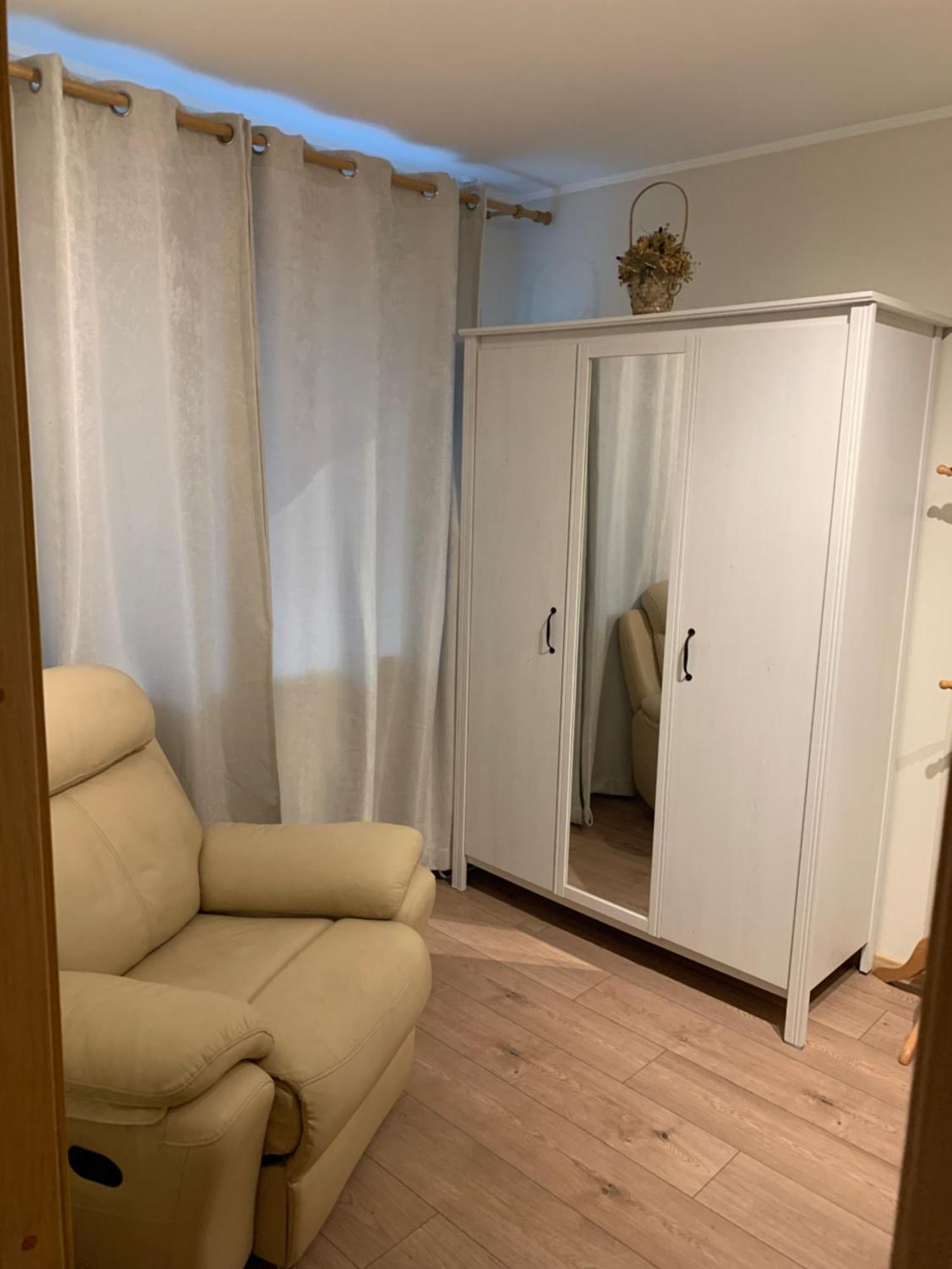 Dikol Two-Room Apartment-Self Check-In & Free Parking Near City Center Tallinn Kültér fotó