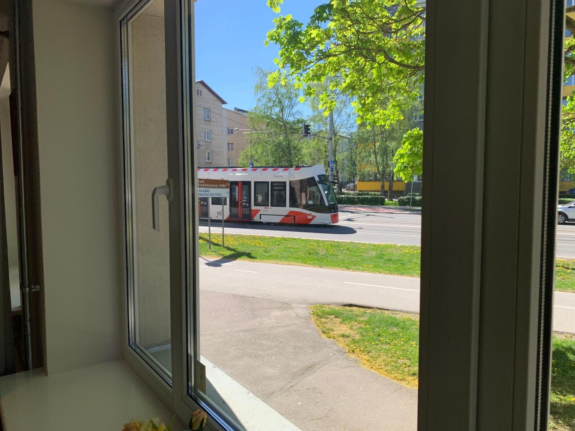 Dikol Two-Room Apartment-Self Check-In & Free Parking Near City Center Tallinn Kültér fotó